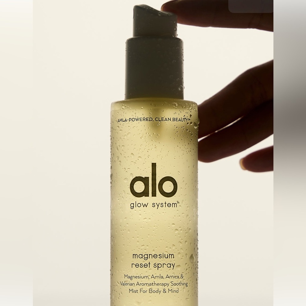 NEW 🙌🏼 Alo Glow System Magnesium Reset Spray - Picture 2 of 4